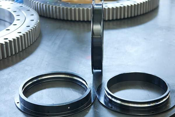 回轉(zhuǎn)支承廠家積極拓展海外市場，出口額再創(chuàng)新高